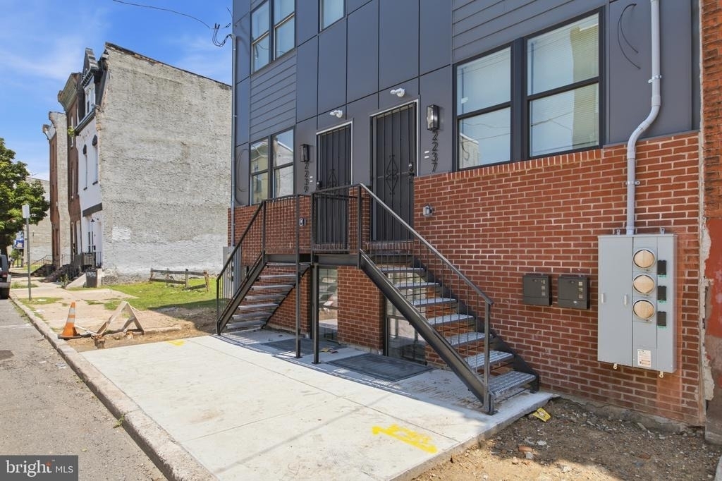 2237 N 16th Street - Photo 18