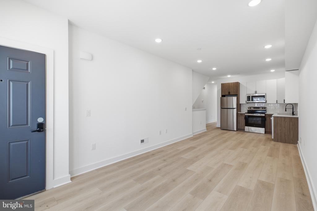 2237 N 16th Street - Photo 2
