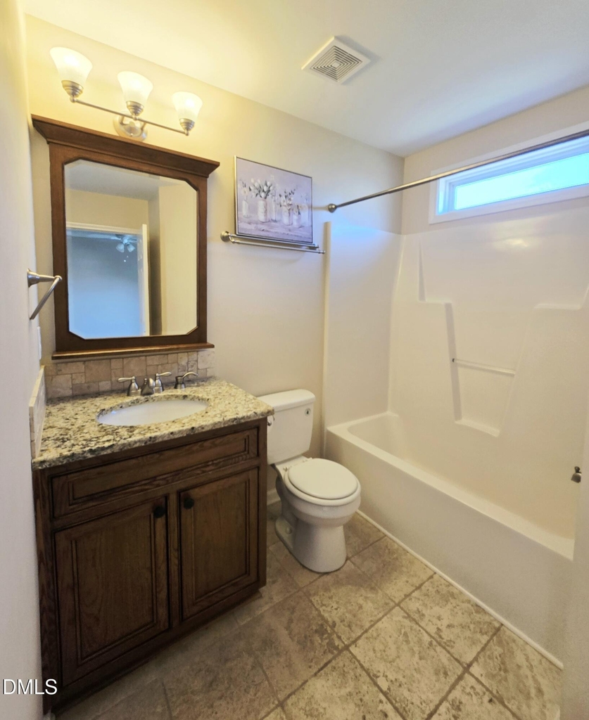 5525 Keowee Way - Photo 11