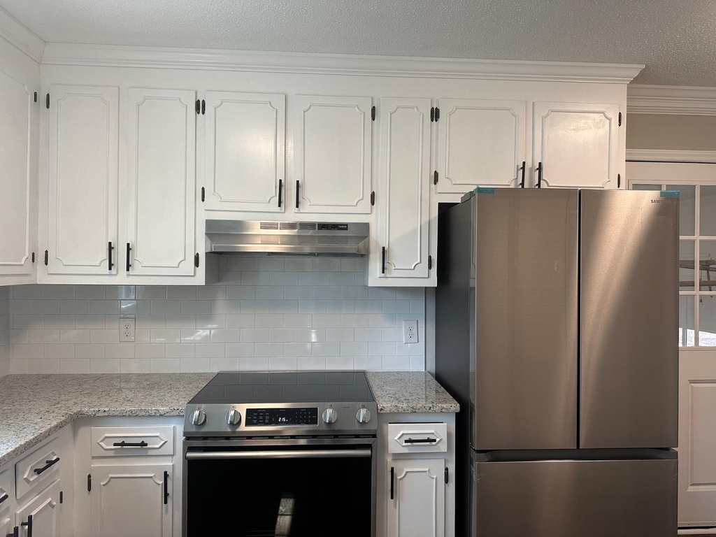 7029 Eastridge Drive - Photo 2