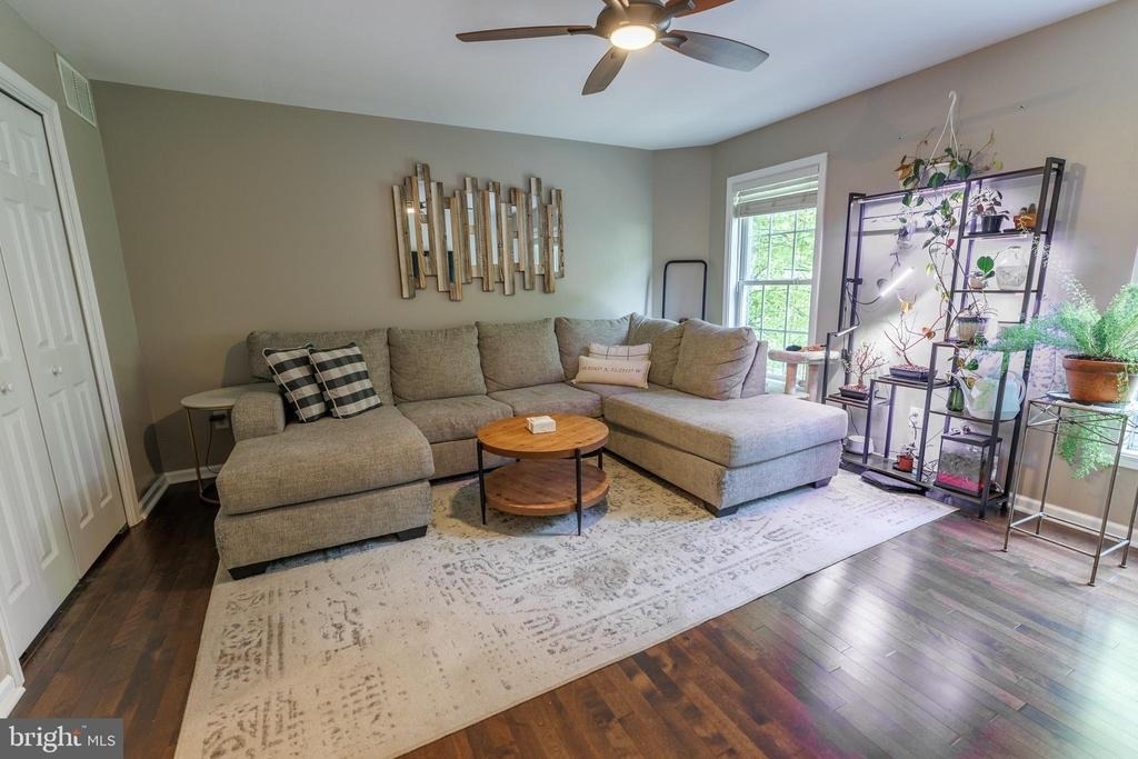 276 Parker Avenue - Photo 13