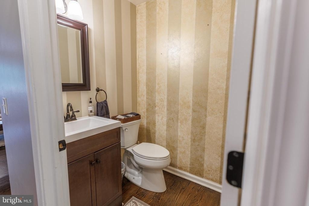 276 Parker Avenue - Photo 10