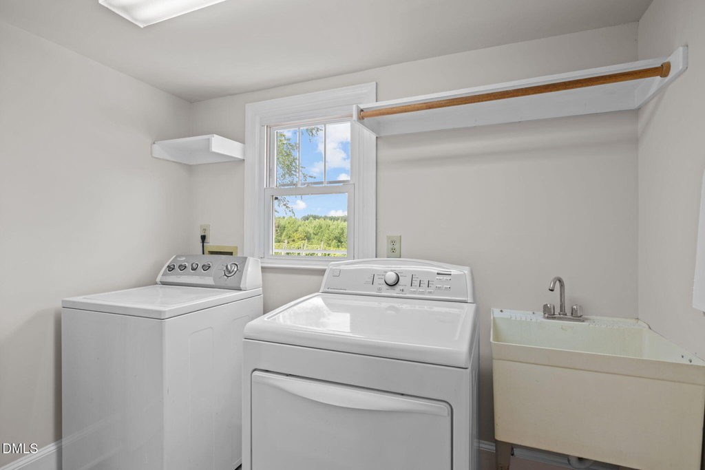 504 Parks Village - Photo 8