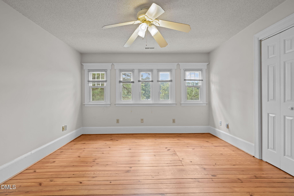 504 Parks Village - Photo 32