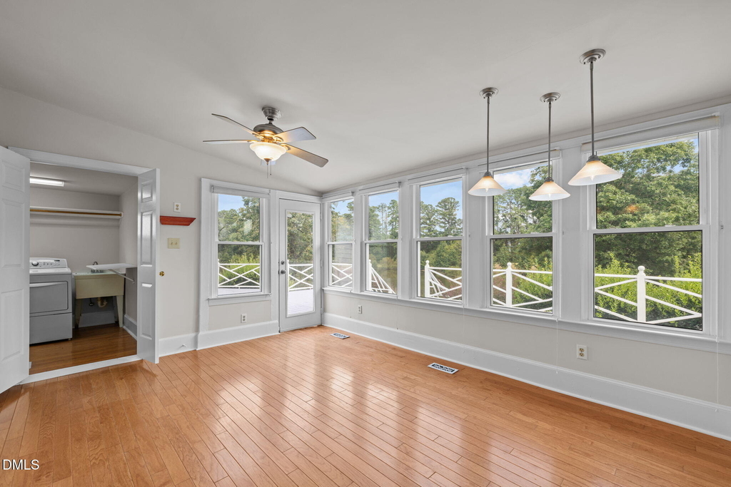 504 Parks Village - Photo 10