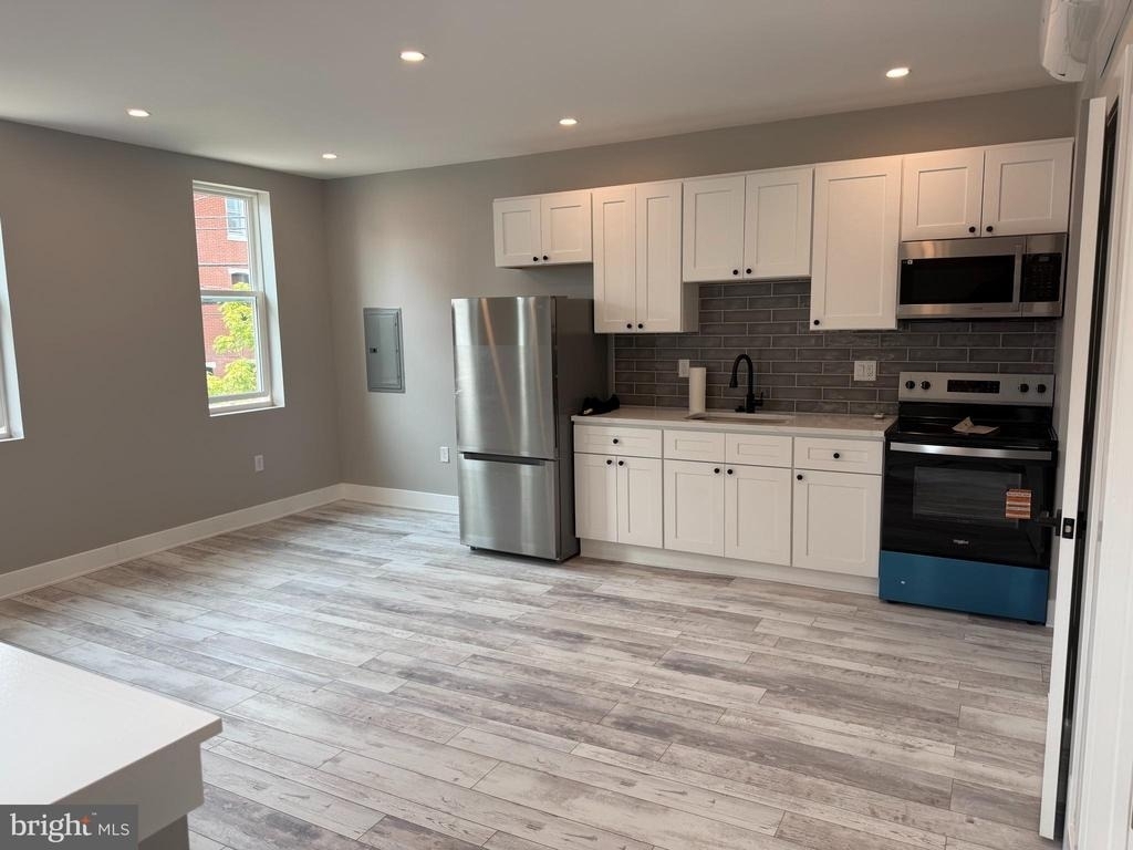 2623 Poplar Street - Photo 2