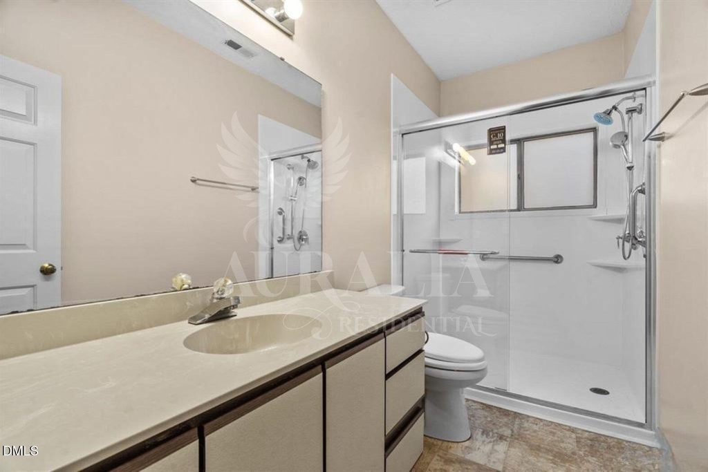 6121 Sunpointe Drive - Photo 14