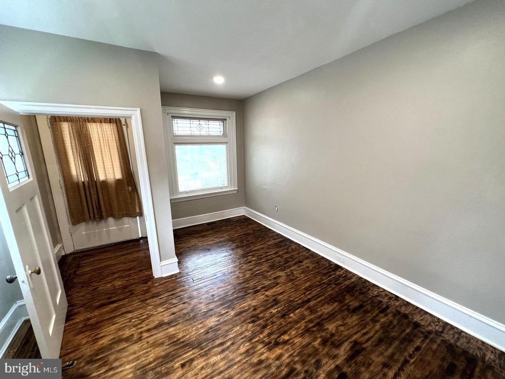 506 W Harvey Street - Photo 3