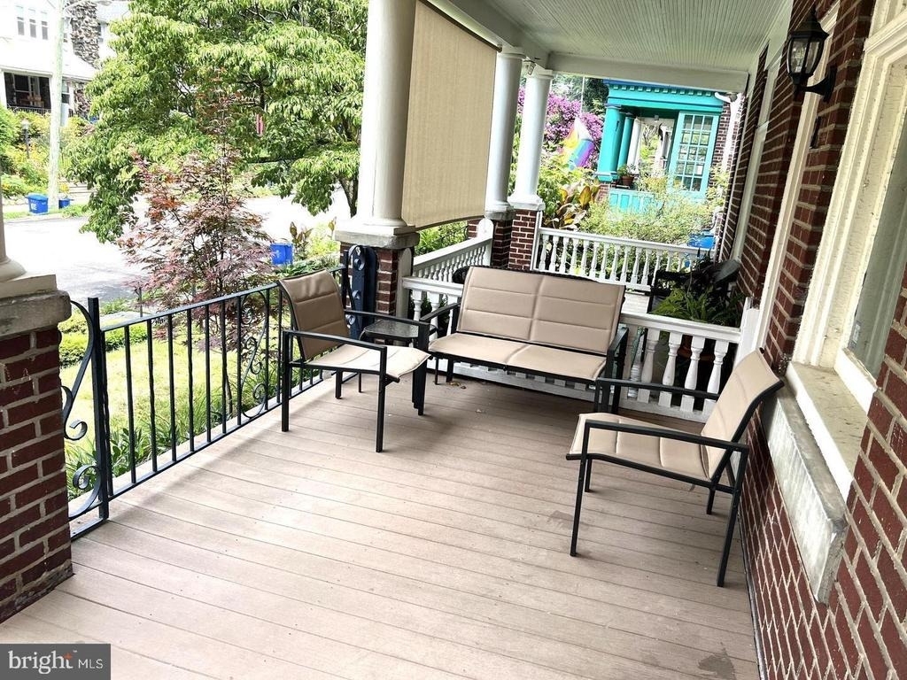 506 W Harvey Street - Photo 1