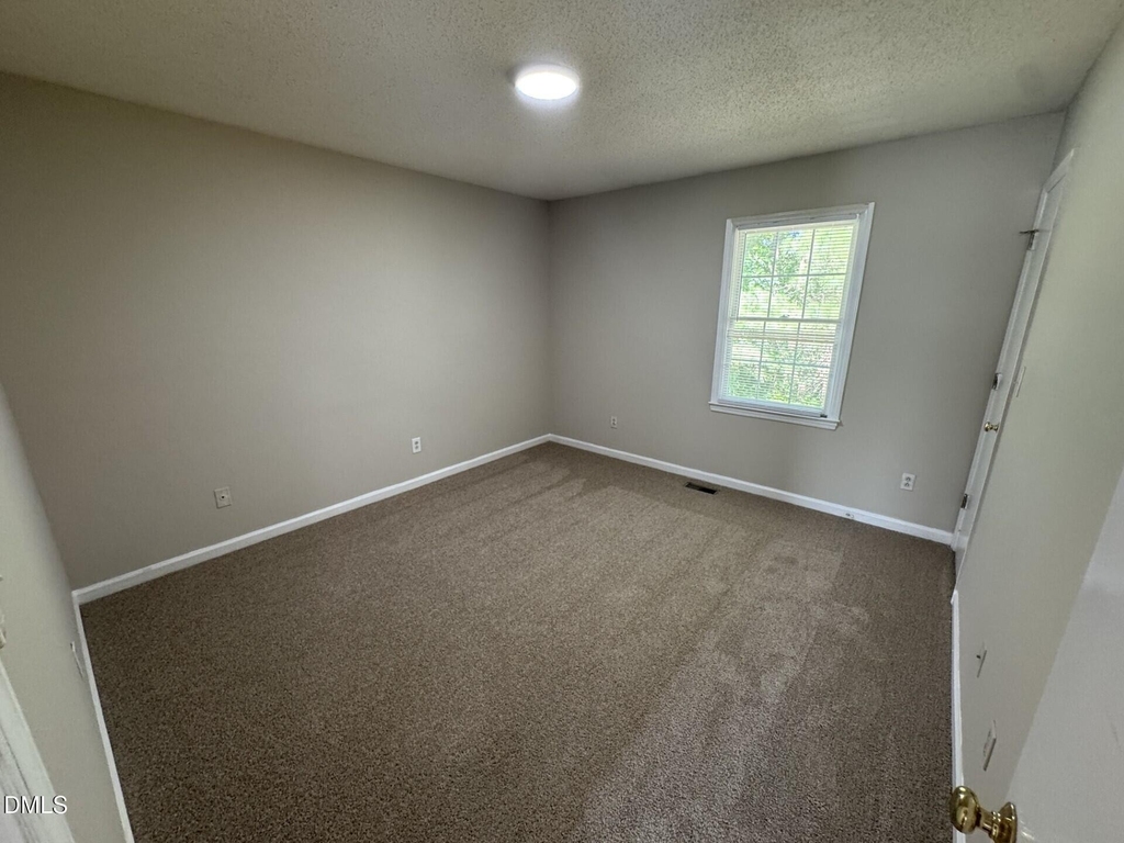 2910 Faversham Place - Photo 8