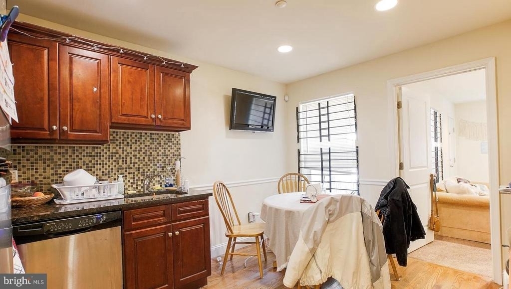 1837 N Willington Street - Photo 5