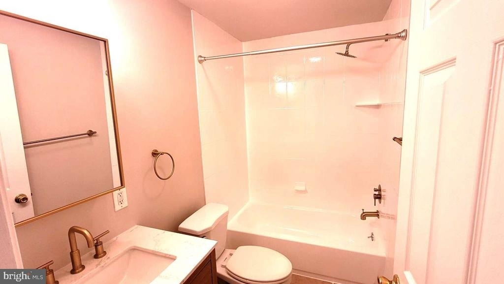 839 N 20th Street - Photo 2