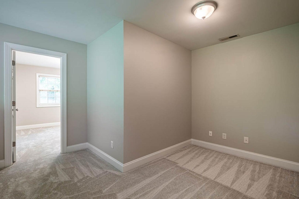 6301 Grove Estates Terrace - Photo 24