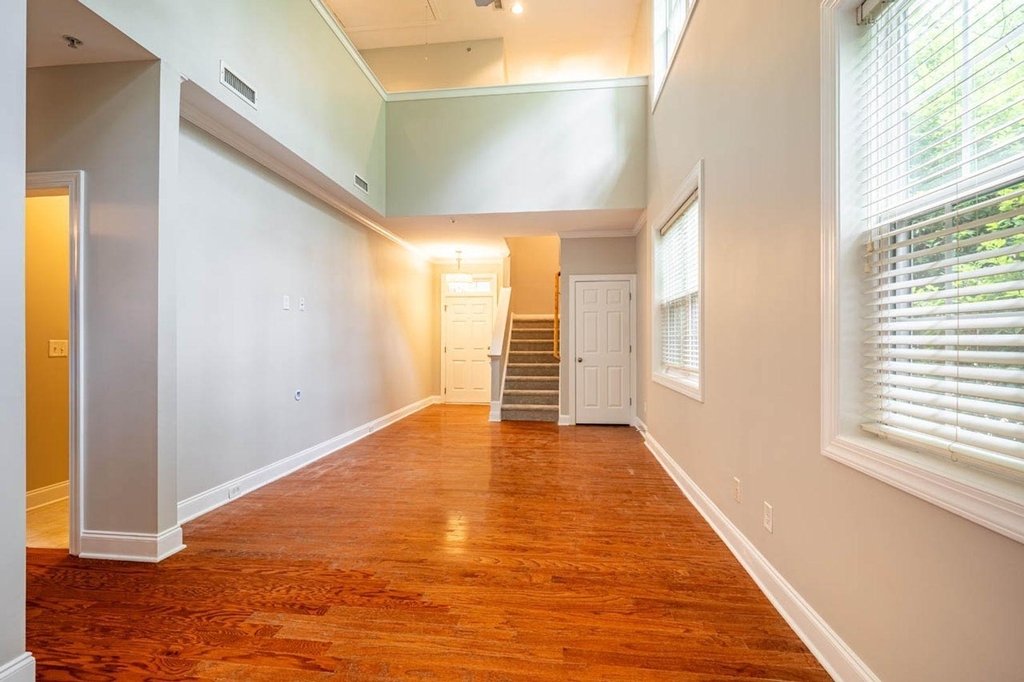 6301 Grove Estates Terrace - Photo 11