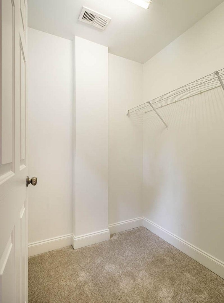 6301 Grove Estates Terrace - Photo 22