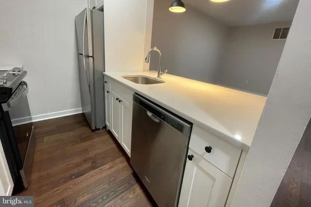 1525 Green Street - Photo 18