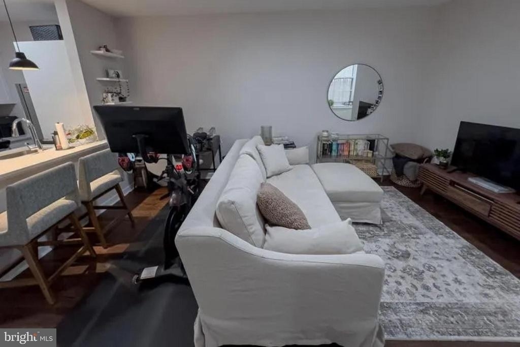1525 Green Street - Photo 6