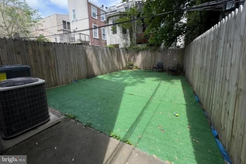 1525 Green Street - Photo 10