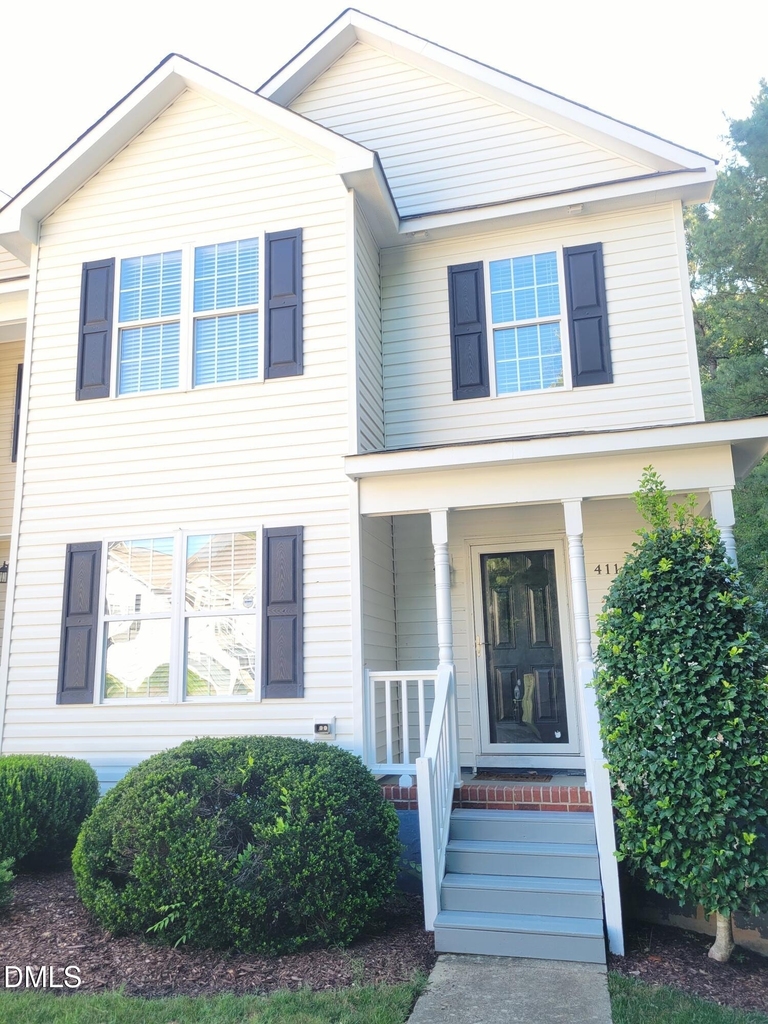 411 Whitehall Court - Photo 0