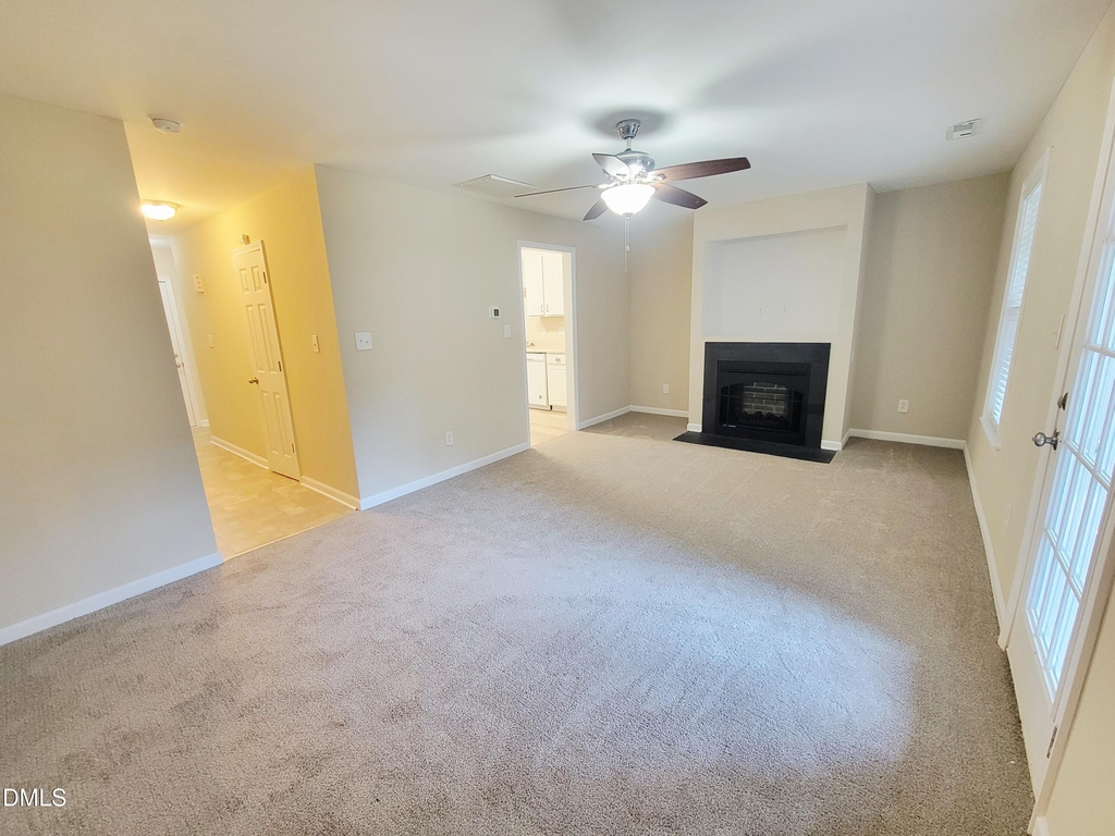 411 Whitehall Court - Photo 15