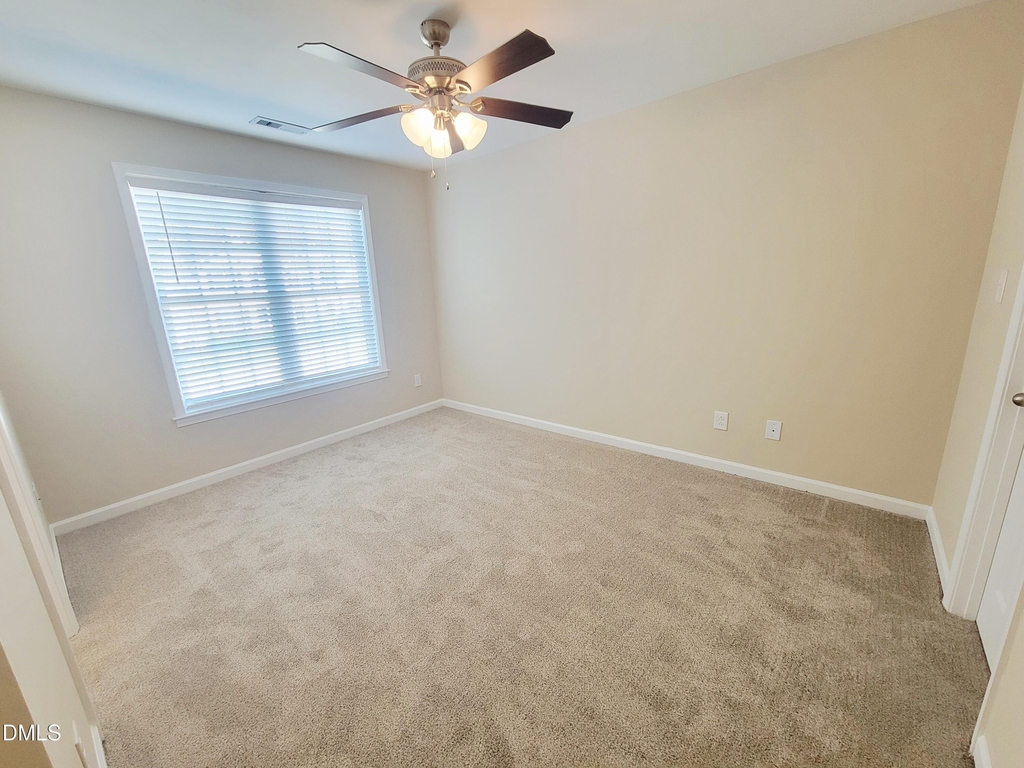 411 Whitehall Court - Photo 24
