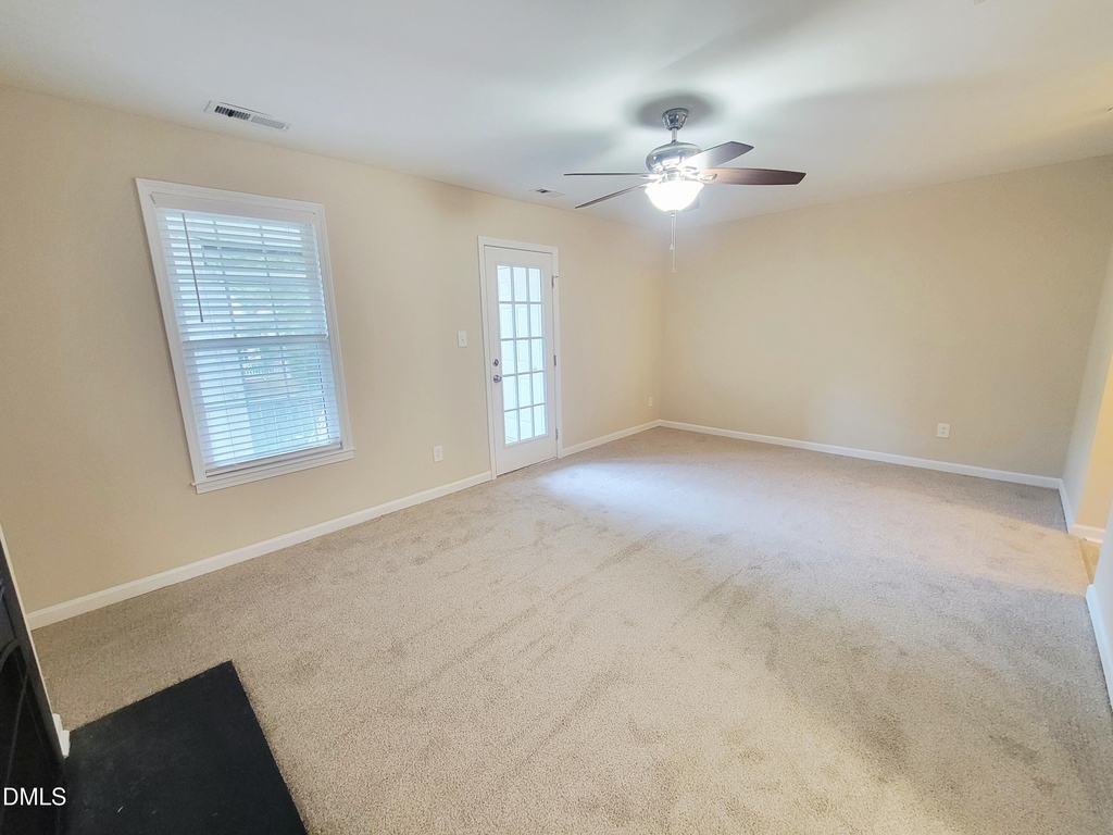411 Whitehall Court - Photo 13