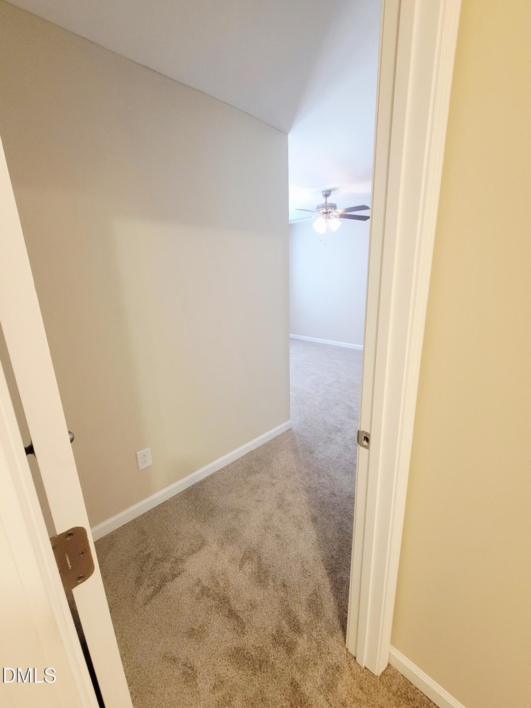 411 Whitehall Court - Photo 22