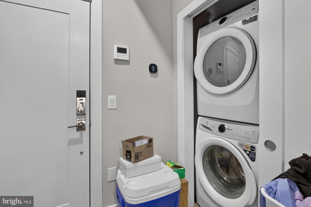 2621 W Jefferson Street - Photo 3