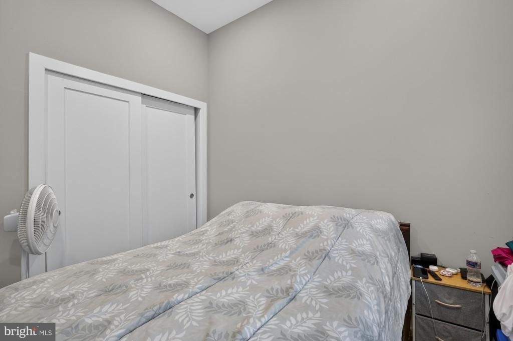 2621 W Jefferson Street - Photo 8