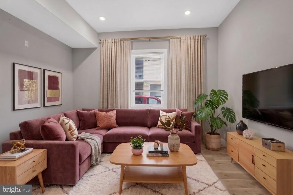 2621 W Jefferson Street - Photo 18