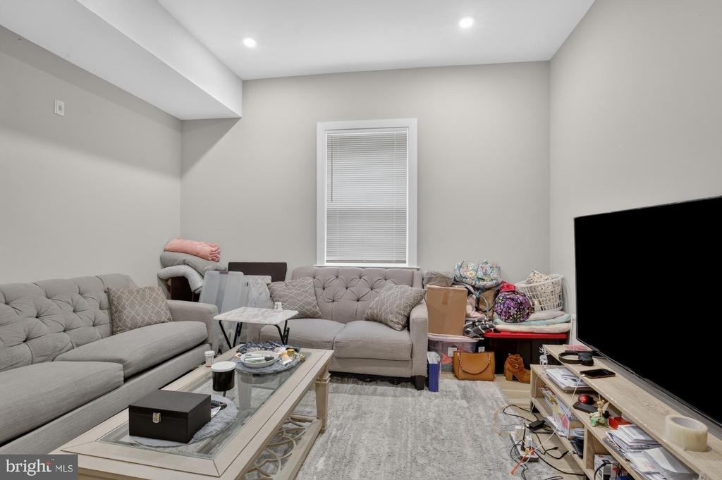2621 W Jefferson Street - Photo 4