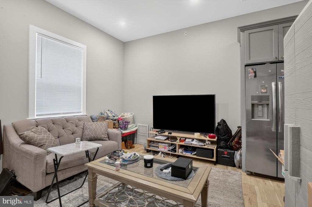 2621 W Jefferson Street - Photo 5