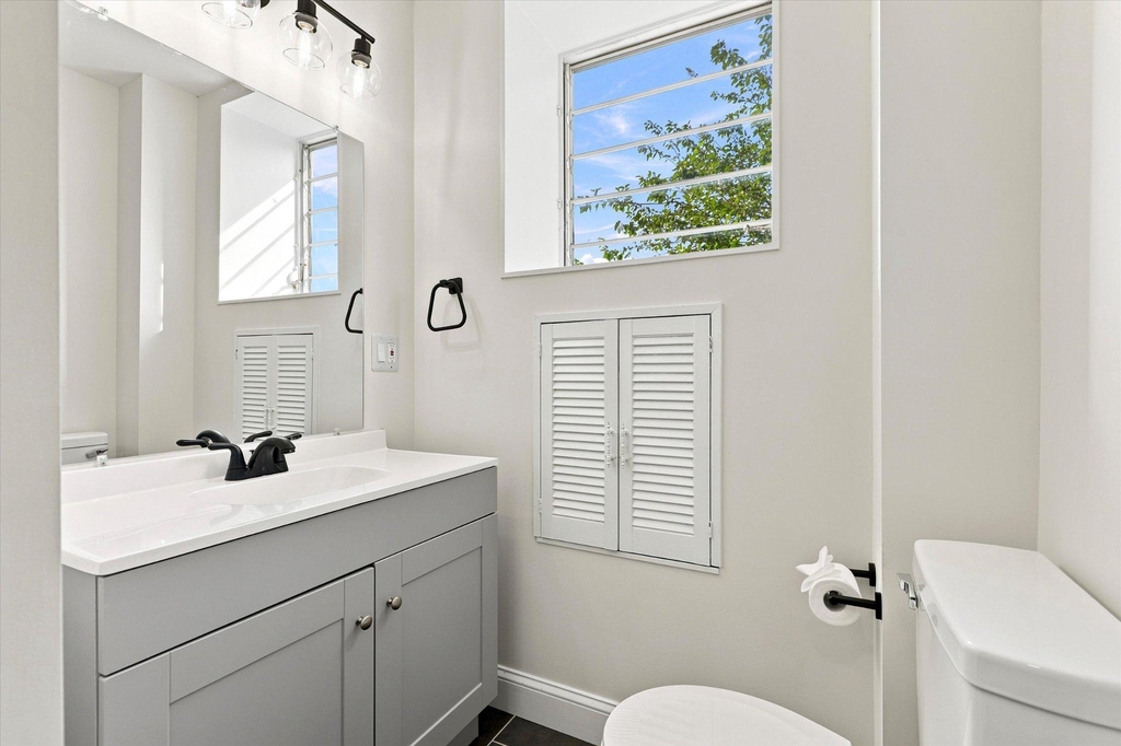 223 Wendover Street - Photo 10