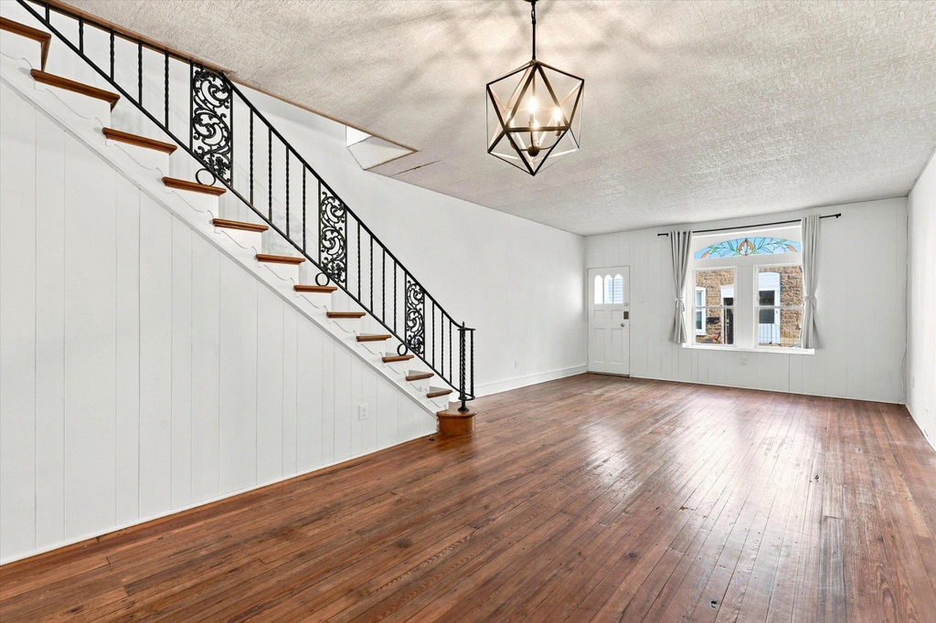 223 Wendover Street - Photo 1