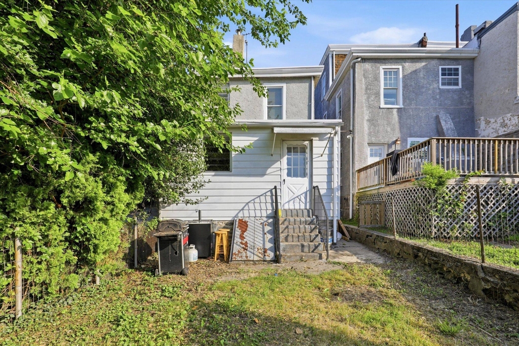 223 Wendover Street - Photo 24