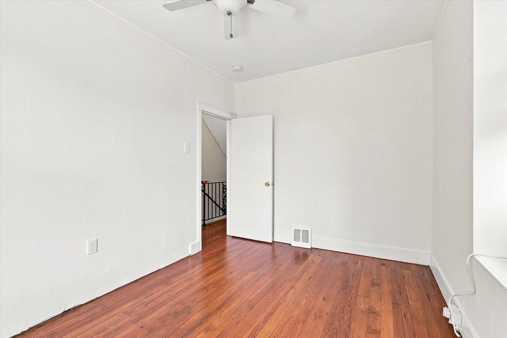 223 Wendover Street - Photo 13