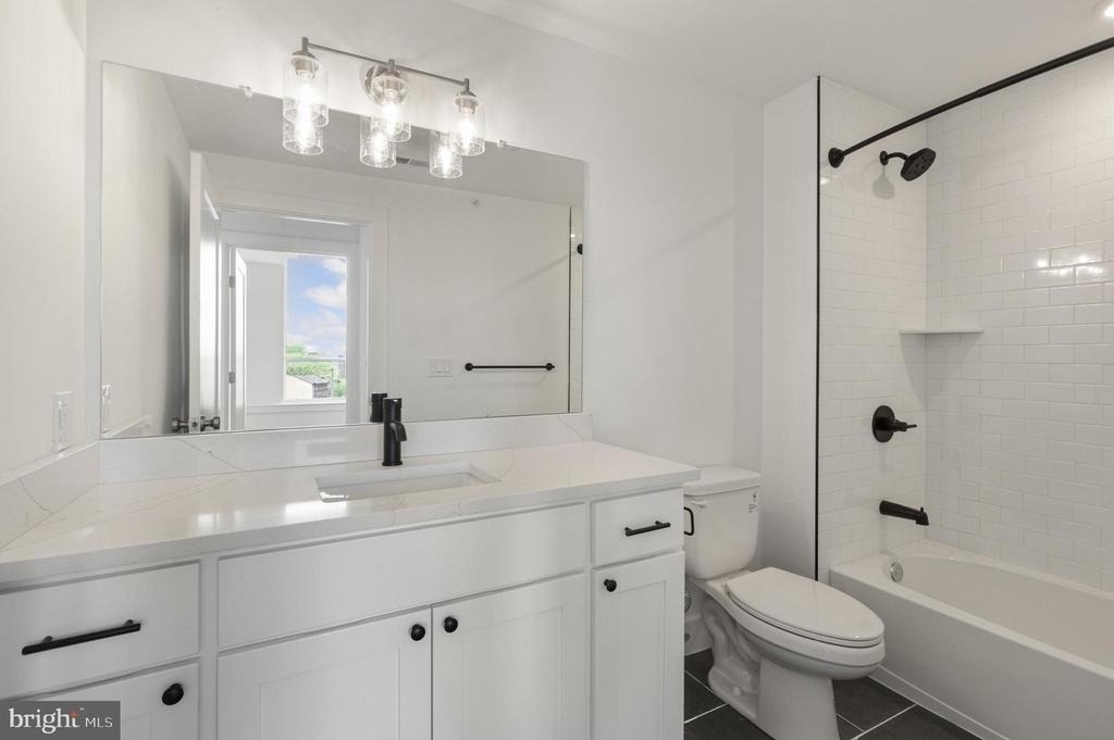 2214 N Front Street - Photo 12