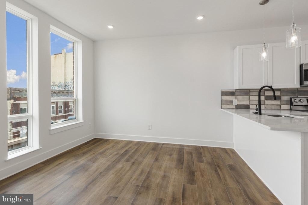 2214 N Front Street - Photo 9