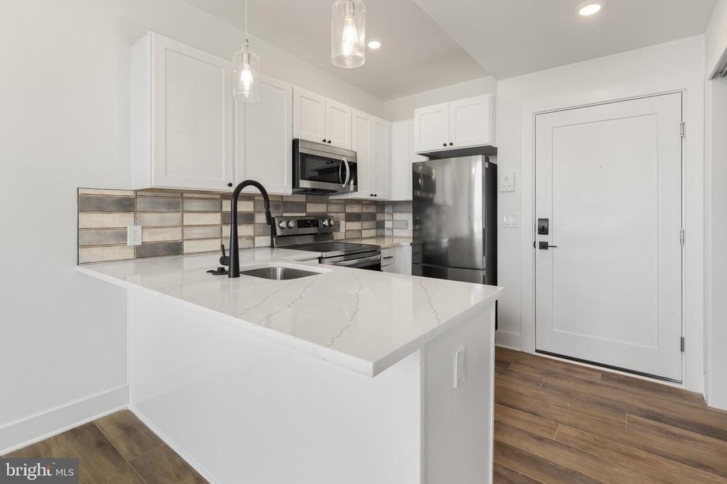 2214 N Front Street - Photo 4