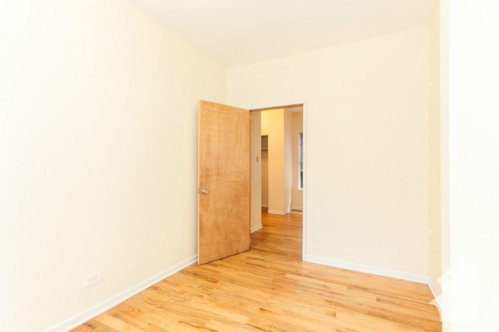 654 W Cornelia - Photo 7