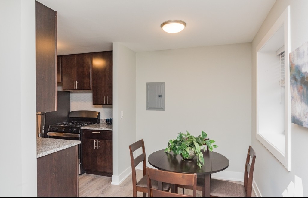 530 W Surf - Photo 6