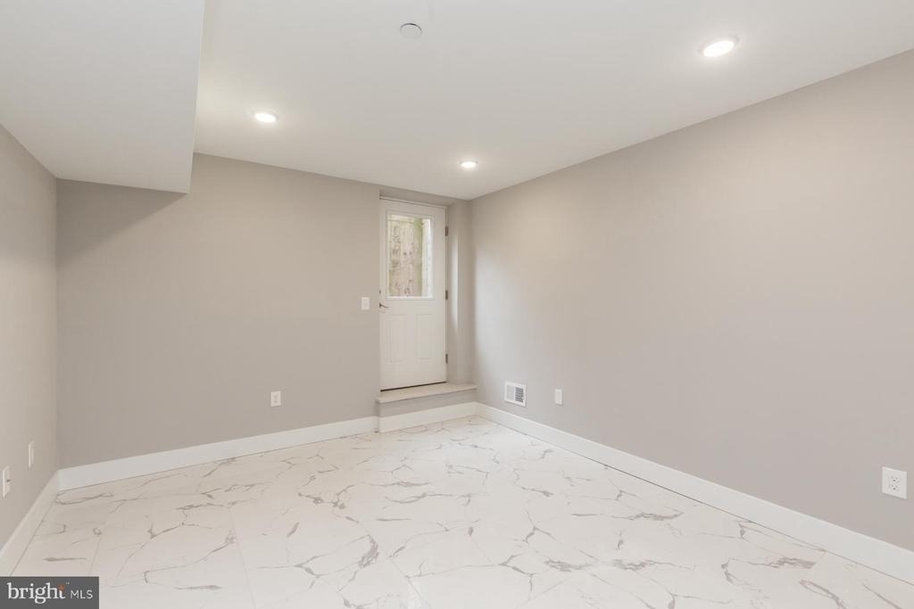 1724 N Marshall Street - Photo 18
