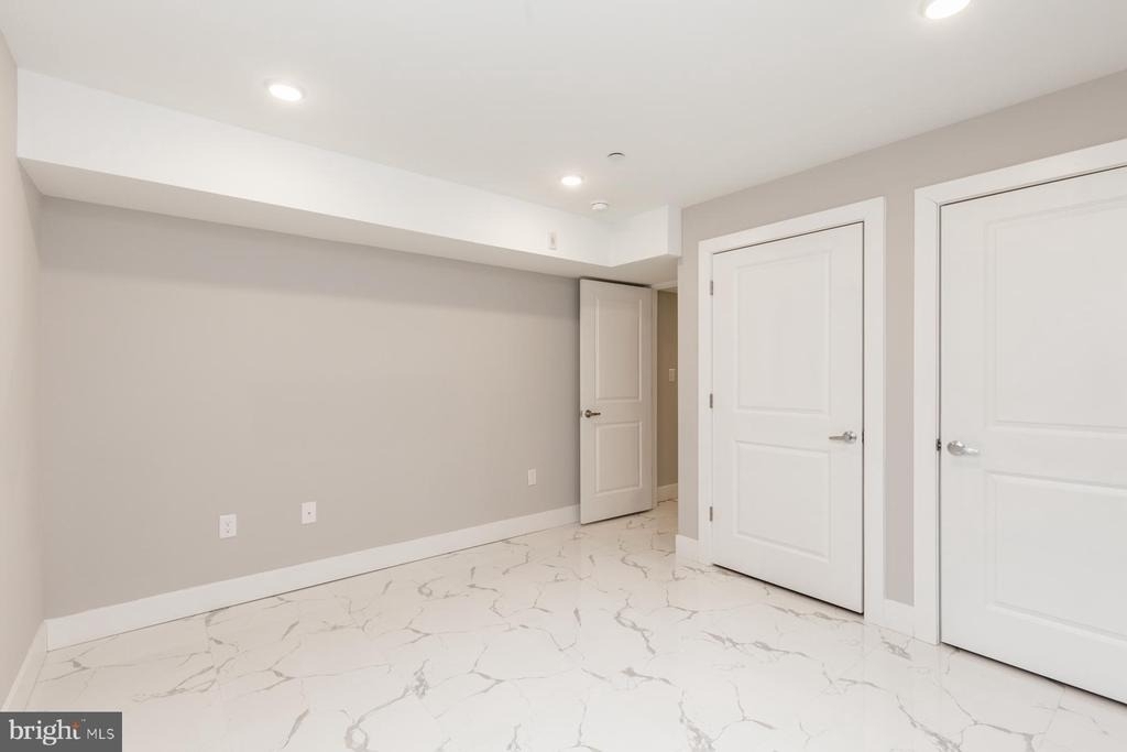 1724 N Marshall Street - Photo 24