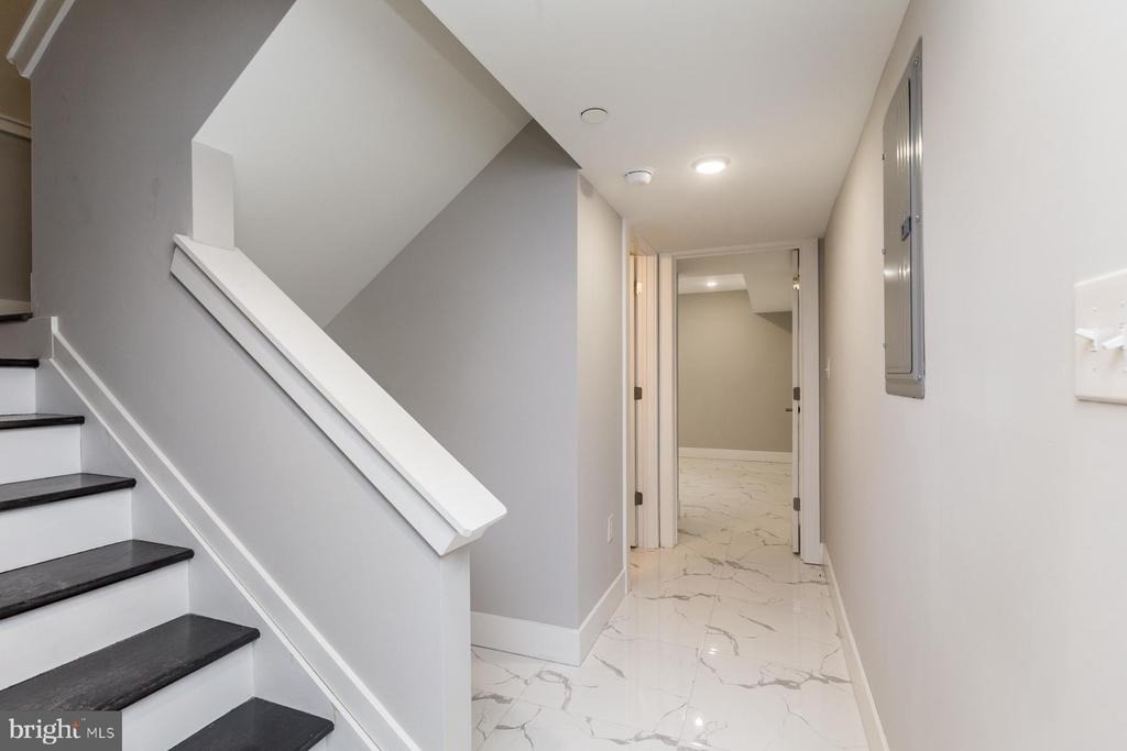 1724 N Marshall Street - Photo 16
