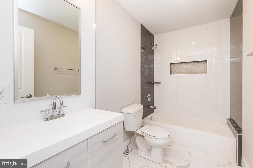 1724 N Marshall Street - Photo 10