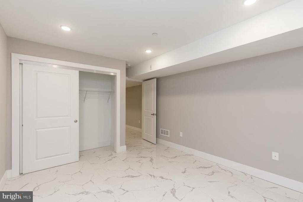 1724 N Marshall Street - Photo 19