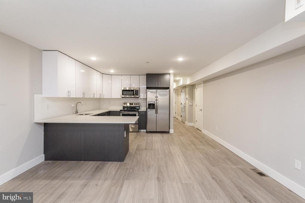 1724 N Marshall Street - Photo 6