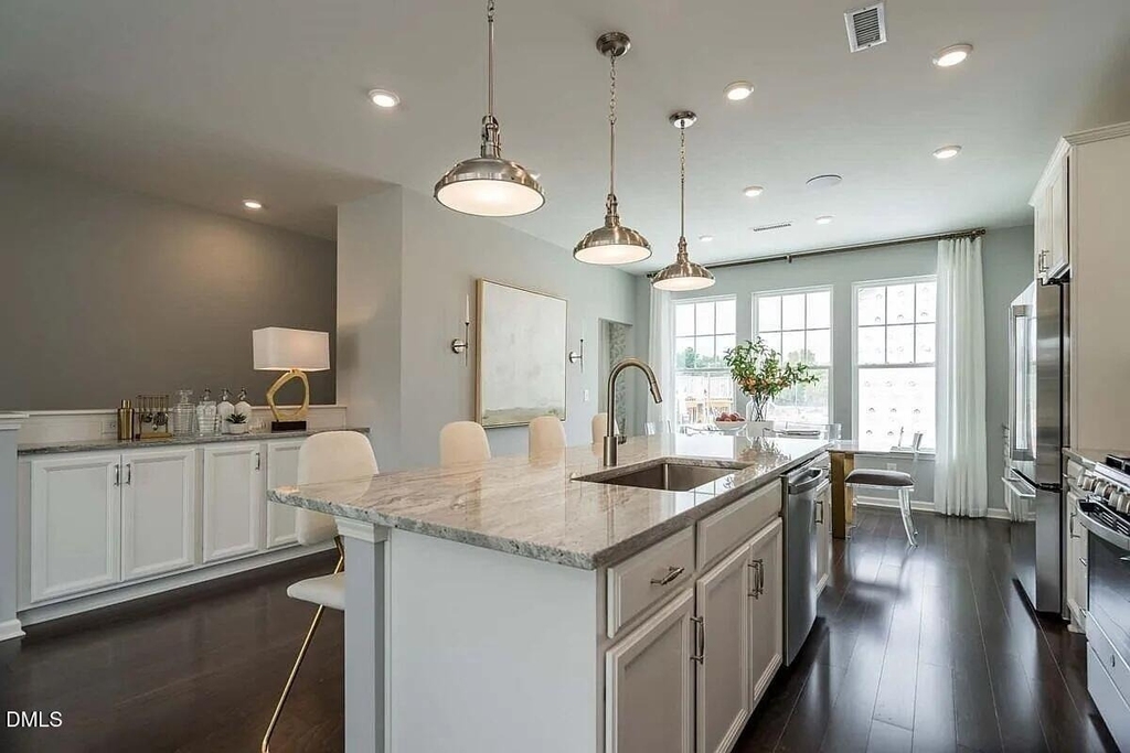 1109 Falling Rock Place - Photo 4
