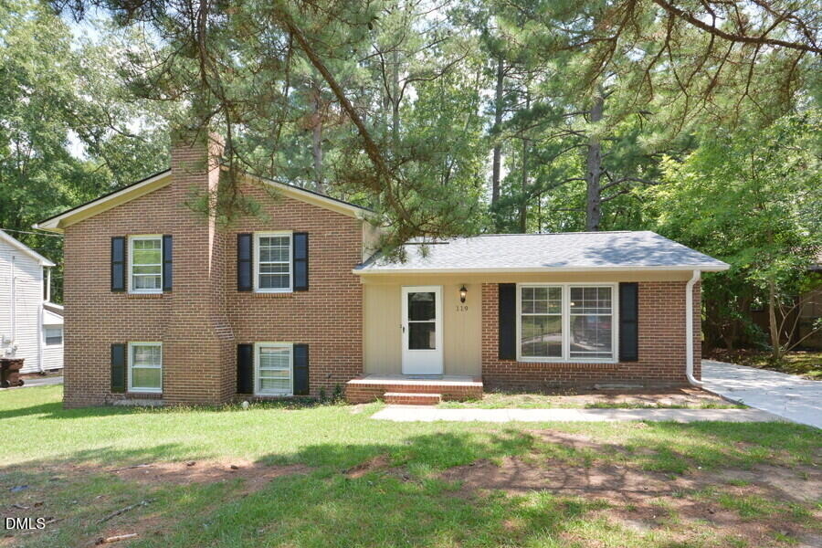 119 Monterey Lane - Photo 1