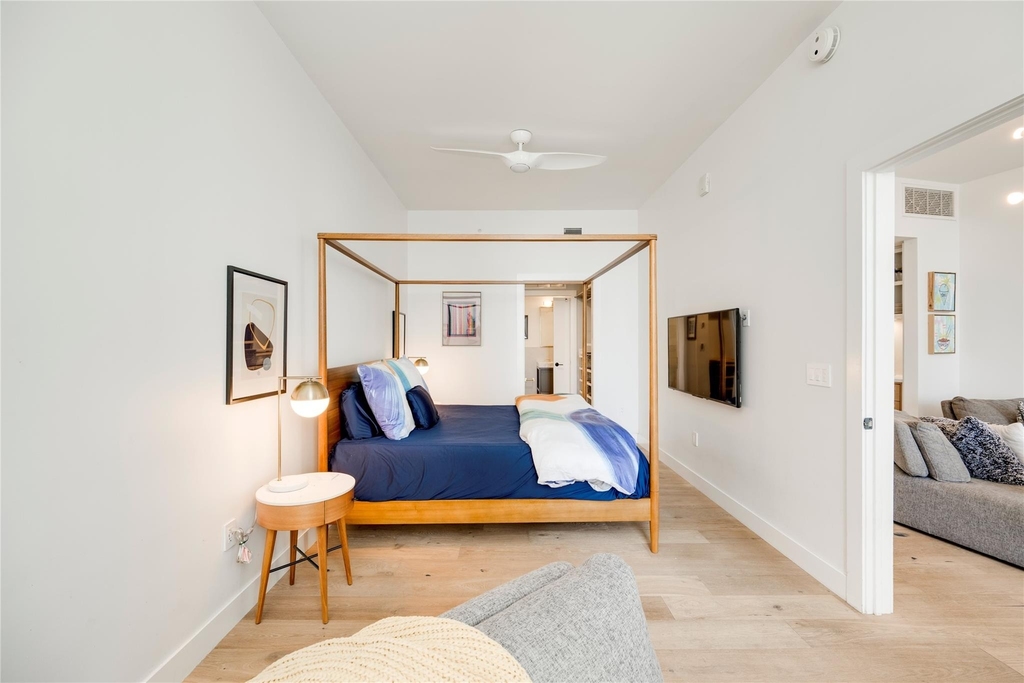 70 Rainey St - Photo 11